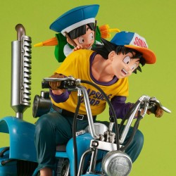 Diorama Son Goku & Son Gohan & Robot with two legs Desktop Real McCoy EX